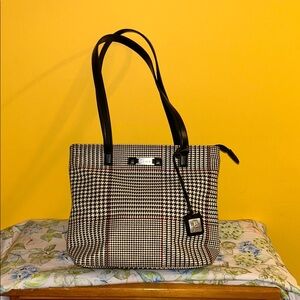Lauren by Ralph Lauren Houndstooth Pattern Shoulder Bag. NWOT. Prestine cond.